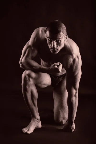 Portret Van Een Bodybuilder Getinte Foto — Stockfoto