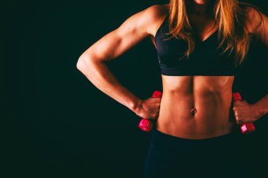 Bir spor kadının seksi vücut