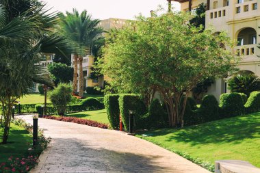 Resort adlı. Egzotik Bahçe.