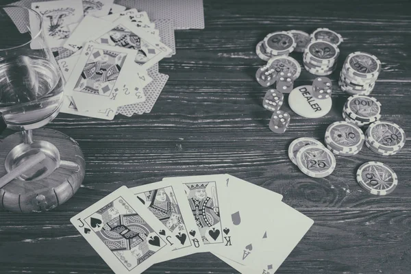 Whisky Karty Papieros Tło Temat Pokera — Zdjęcie stockowe