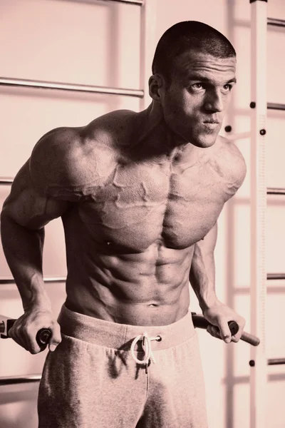 Μυϊκή Ανδρικό Σώμα Προπονήσεις Bodybuilding Αποτέλεσμα — Φωτογραφία Αρχείου
