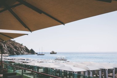 Denize bakan güzel teras