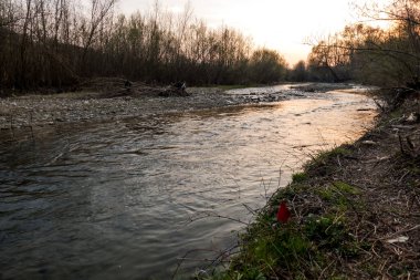 Dağların ve nehirlerin güzel doğası