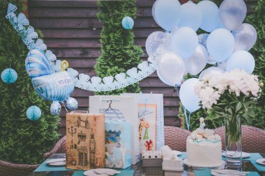 Hediyeler ve dekorasyon duş bebek için