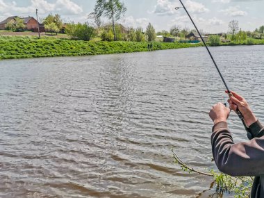 Balıkçılık, köy dinlenmesi. Rekreasyon temasının arkaplanı