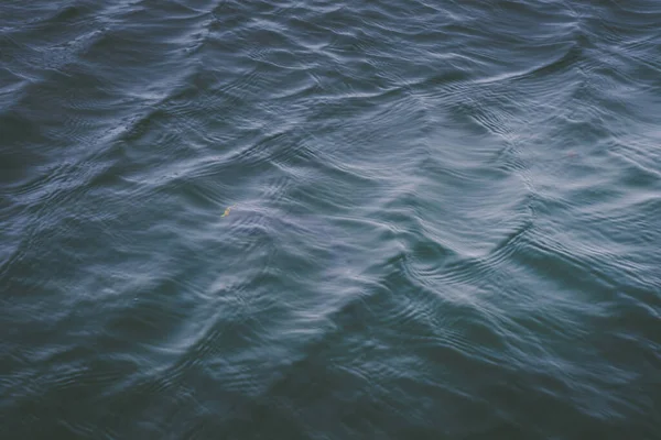 湖でのマス釣り — ストック写真