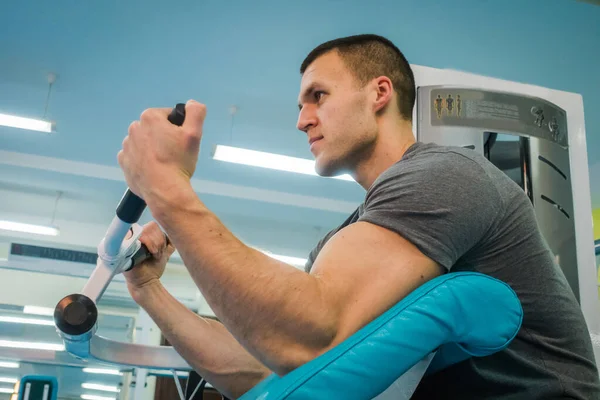 Man Goes Sports Gym — Stock Photo, Image