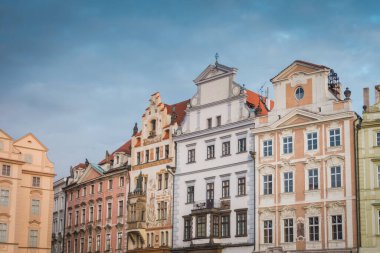 Prag, Çek Cumhuriyeti - 21 Eylül 2019. Muhteşem Prag 'ın Antik Mimarisi