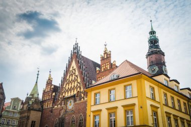 Wrocaw, Polonya - 15 Haziran 2019. Wroclaw 'ın güzel, resimsi merkezi