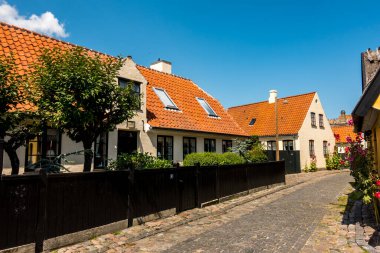 Resimli bir köyde güzel bir Danimarka mimarisi