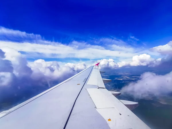 Utsikt Från Flygplansfönstret Vinge — Stockfoto