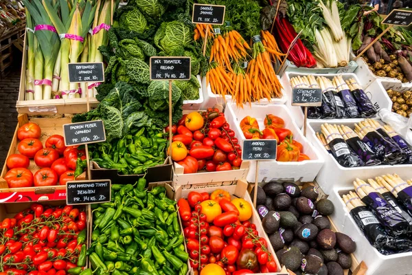 Piac Biozöldségek — Stock Fotó