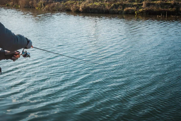 Pesca Alla Trota Sul Lago Pesca Sportiva Attività All Aria — Foto Stock