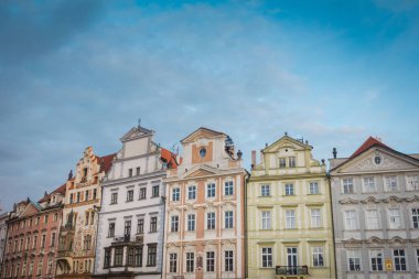 Prag, Çek Cumhuriyeti - 21 Eylül 2019. Muhteşem Prag 'ın Antik Mimarisi