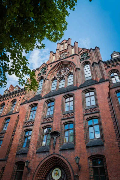 Wrocaw, Polonya - 17 Haziran 2019. Eski Polonya şehrinin mimarisi.