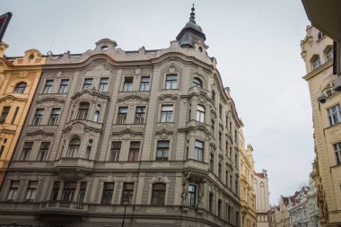 Güz Prag 'ın güzel sokakları ve mimarisi