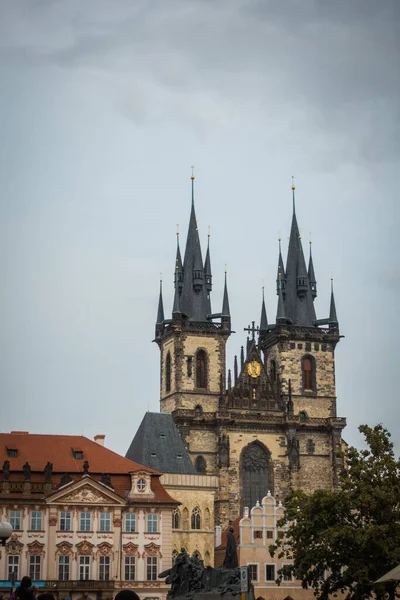 Schöne Straßen Und Architektur Des Herbstlichen Prag — Stockfoto