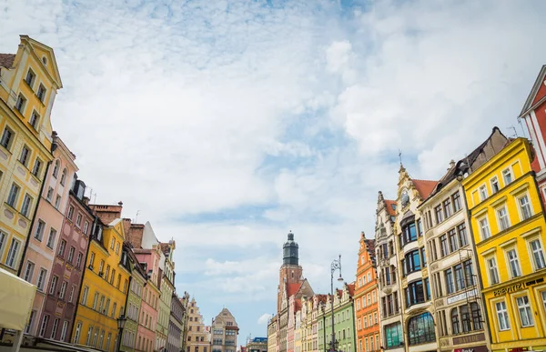 Wrocaw, Polonya - 15 Haziran 2019. Wroclaw 'ın güzel, resimsi merkezi