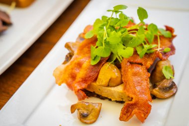 Geleneksel Danimarka Sandviçleri Tabakta