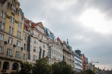 Güz Prag 'ın güzel sokakları ve mimarisi