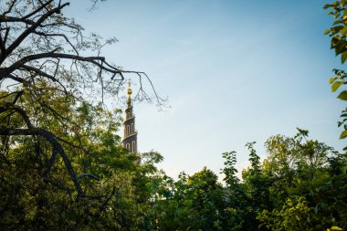 Kopenhag, Danimarka - 29 Temmuz 2019. Kopenhag yazı. Güzel mimari seyahat geçmişi.