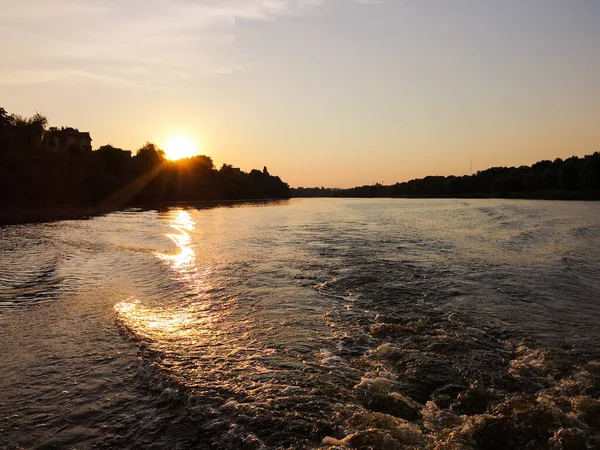 Schöne Flusslandschaft Naturhintergrund — Stockfoto