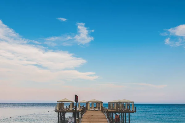 Bir Tatil Beldesi Olarak Güzel Deniz Manzarası — Stok fotoğraf