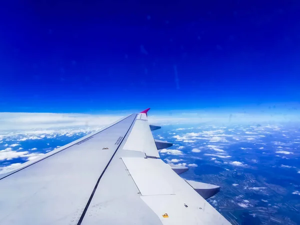 Blick Aus Dem Flugzeugfenster Flügel — Stockfoto