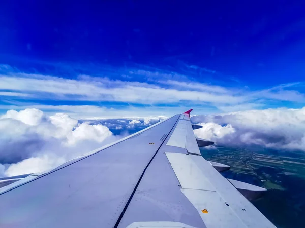 Blick Aus Dem Flugzeugfenster Flügel — Stockfoto