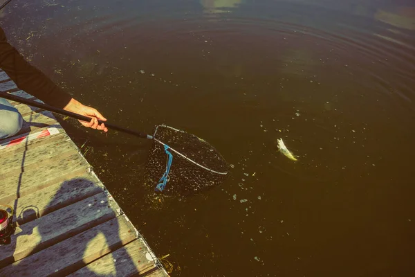 湖でのマス釣り — ストック写真