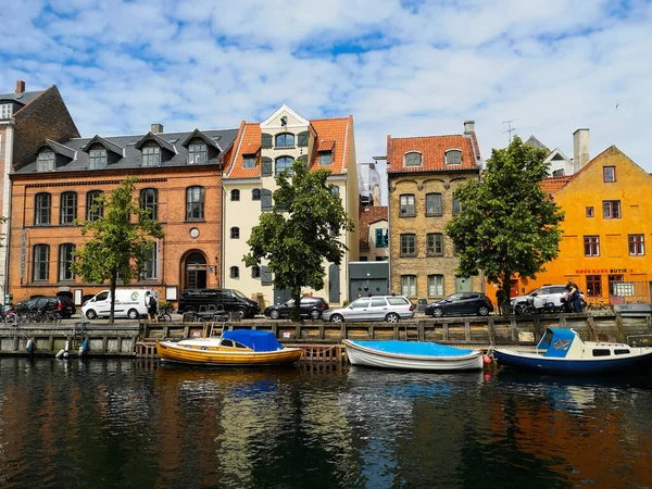 Copenhagen Denmark July 2019 Famous Christianshavn Colorful Buildings Boats Copenhagen — Stock Photo, Image