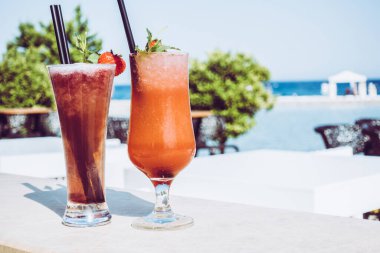 Sahil resort Bar'da kokteyller