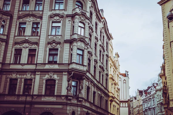 Schöne Straßen Und Architektur Des Herbstlichen Prag — Stockfoto