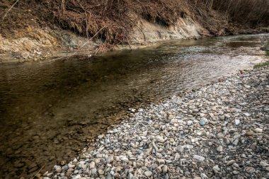 Dağların ve nehirlerin güzel doğası