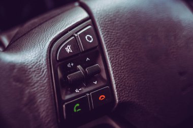 Lüks araba iç mimarisi