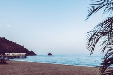 Deniz kenarındaki güzel resort peyzaj