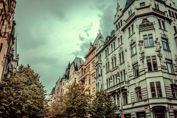Güz Prag 'ın güzel sokakları ve mimarisi