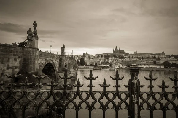 Schöne Straßen Und Architektur Des Herbstlichen Prag — Stockfoto