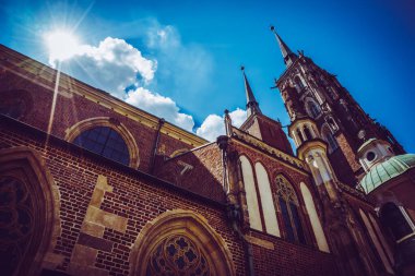 Eski Polonya şehrinin mimarisi. Pençe