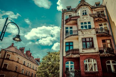 Eski Polonya şehrinin mimarisi. Pençe