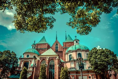 Eski Polonya şehrinin mimarisi. Pençe