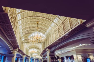 Salonun içi çok güzel.