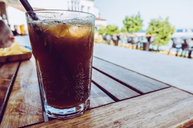 Sahil resort Bar'da kokteyller