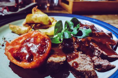 Tabakta dana filetosu