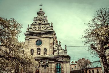 Muhteşem kış Lviv mimarisi ve sokakları