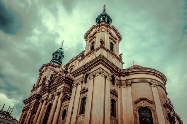 Güz Prag 'ın güzel sokakları ve mimarisi