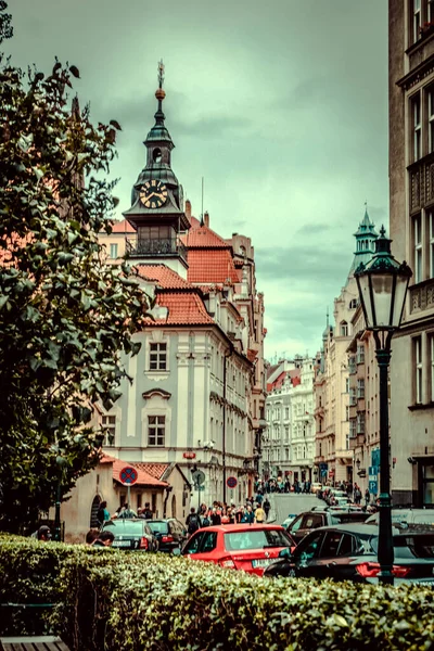 Güz Prag 'ın güzel sokakları ve mimarisi
