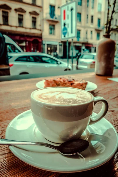 Fine Breakfast Prague Coffee Cake — Stock Photo, Image