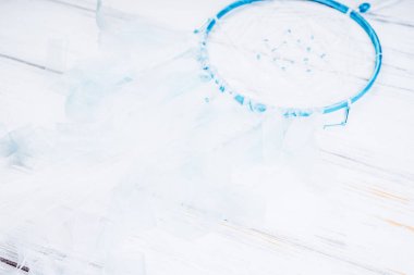 Tahta arka planda düş kapanı