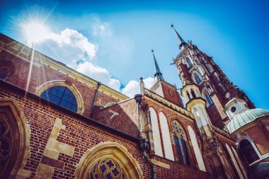 Eski Polonya şehrinin mimarisi. Pençe